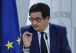 Sánchez, a la desesperada con Junts, entrega a Cataluña la gestión de la oferta pública de empleo
