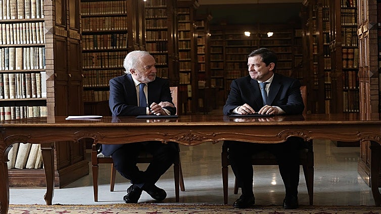 Junta y RAE se alían en favor del uso de un «lenguaje claro y accesible»