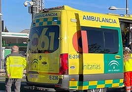 Investigan la muerte de un hombre tras precipitarse desde un edificio en Matalascañas