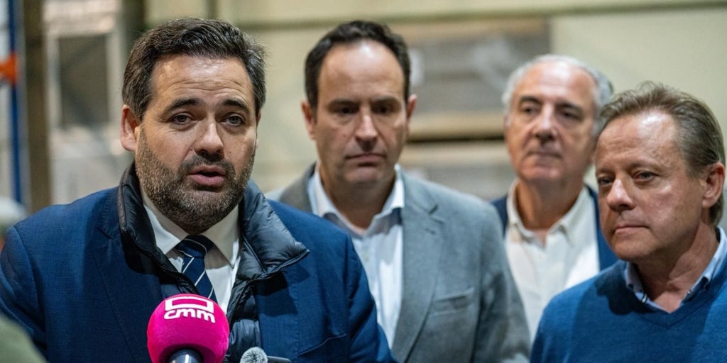 Núñez asegura que a Page «le importa más su futuro que el empleo regional» porque «ni lidera ni está en la región»