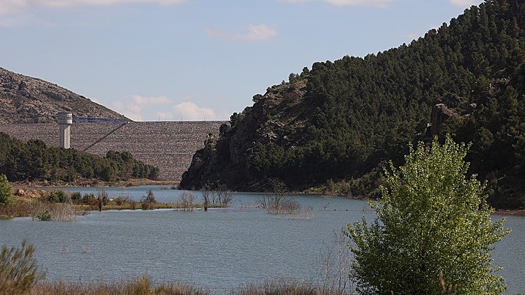 Localizado el cadáver calcinado de un varón en las inmediaciones de Plasencia de Jalón (Zaragoza)