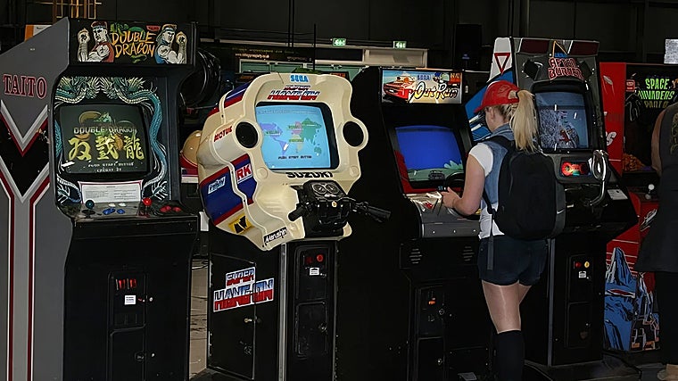 Best plans to do in Madrid this weekend: From traveling to the world of Stranger Things to enjoying a craft fair