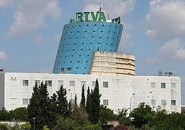 Canal Sur busca redactores y ofrece sueldos de 3.190 euros al mes: estos son los requisitos