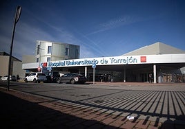 La Consejería de Sanidad no ha detectado «incumplimientos» en el Hospital de Torrejón, pero anuncia controles