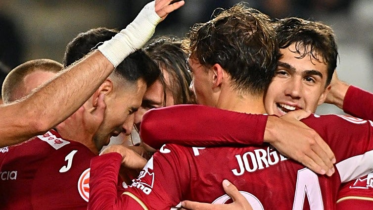 Dónde ver online y en televisión el Real Murcia - Cádiz hoy de Copa del Rey y a qué hora se juega el partido de segunda ronda