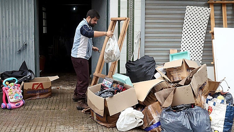 El Ayuntamiento de Córdoba presenta a los vecinos un proyecto para evitar las inundaciones en la avenida del Corregidor