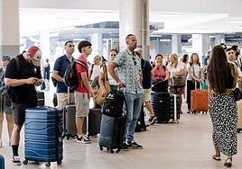 El programa 'Pasaporte de Vuelta' facilita el retorno de 290 ciudadanos a CyL