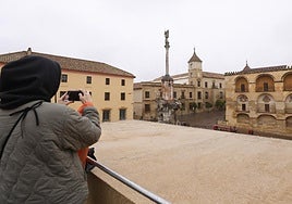 El Ayuntamiento de Córdoba reabre la Puerta del Puente a las visitas desde este fin de semana