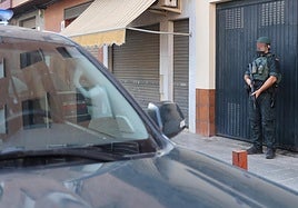 La Guardia Civil detiene a dos personas en Bujalance por intento de homicidio: golpearon a un hombre para cobrar una deuda