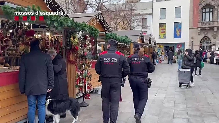 Mossos refuerzan la vigilancia en ejes comerciales durante la Navidad