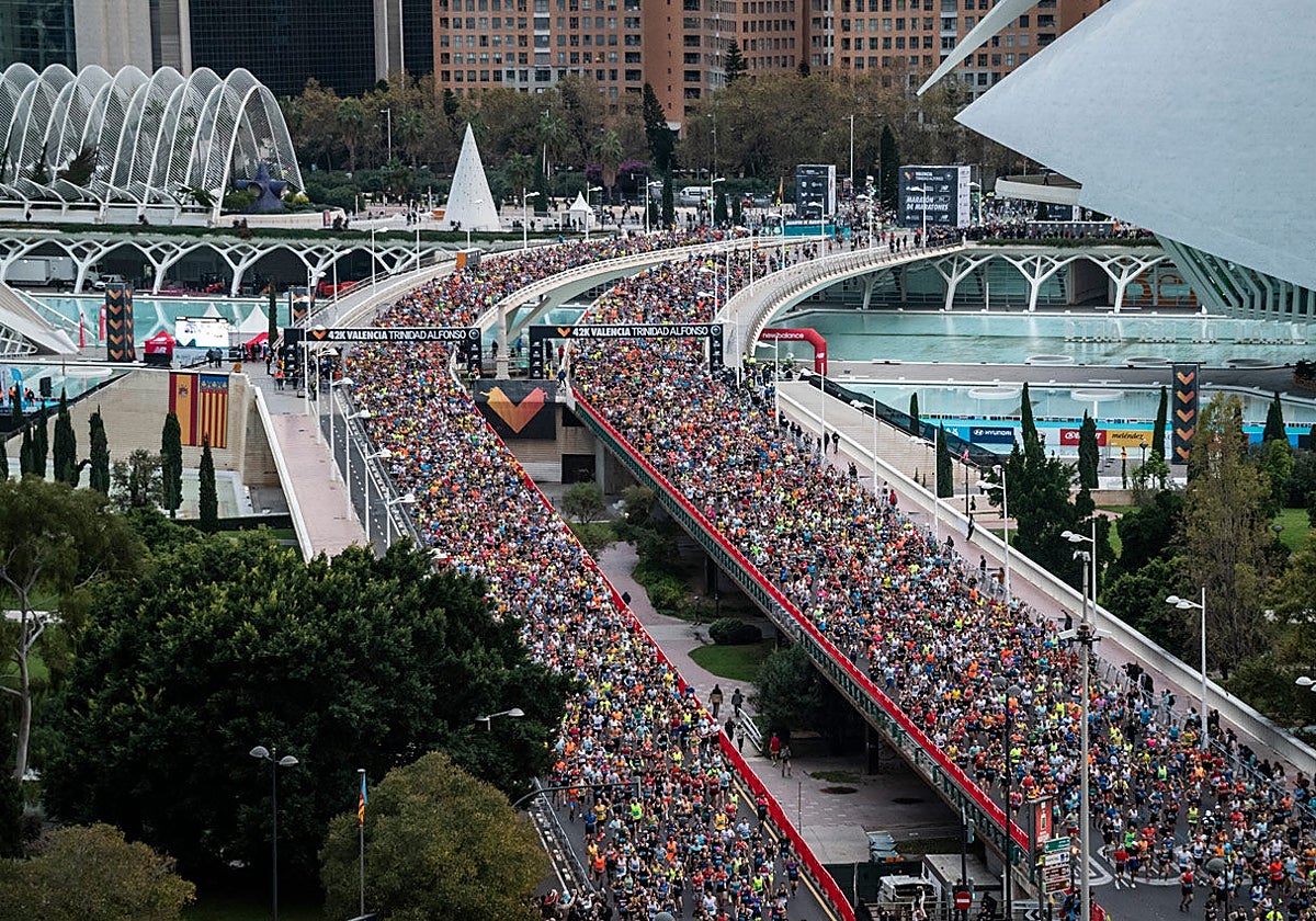 Maratón Valencia 2025, en directo: dónde seguir la carrera multitudinaria y el posible récord