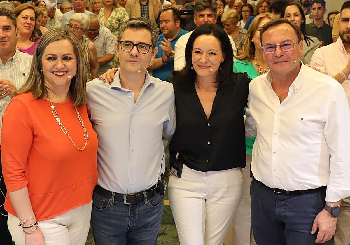 La alcaldesa de Baena en un acto electoral del PSOE