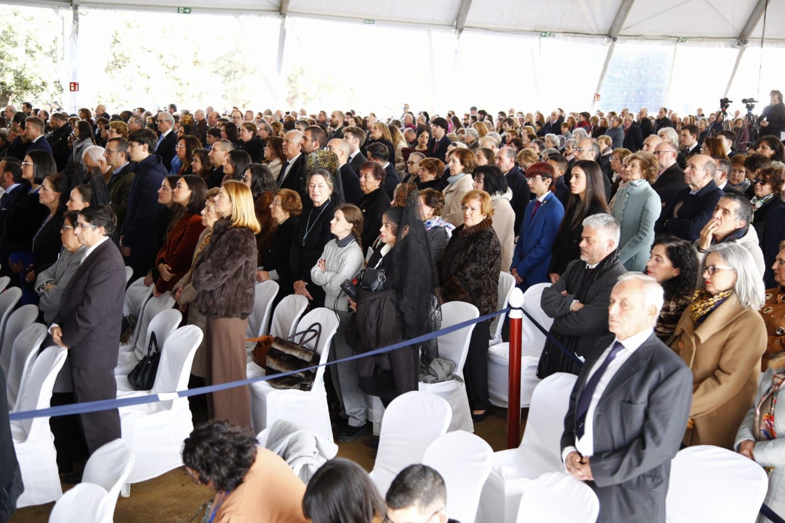 La emocionante coronación de la Virgen de Luna en la Jara, en imágenes