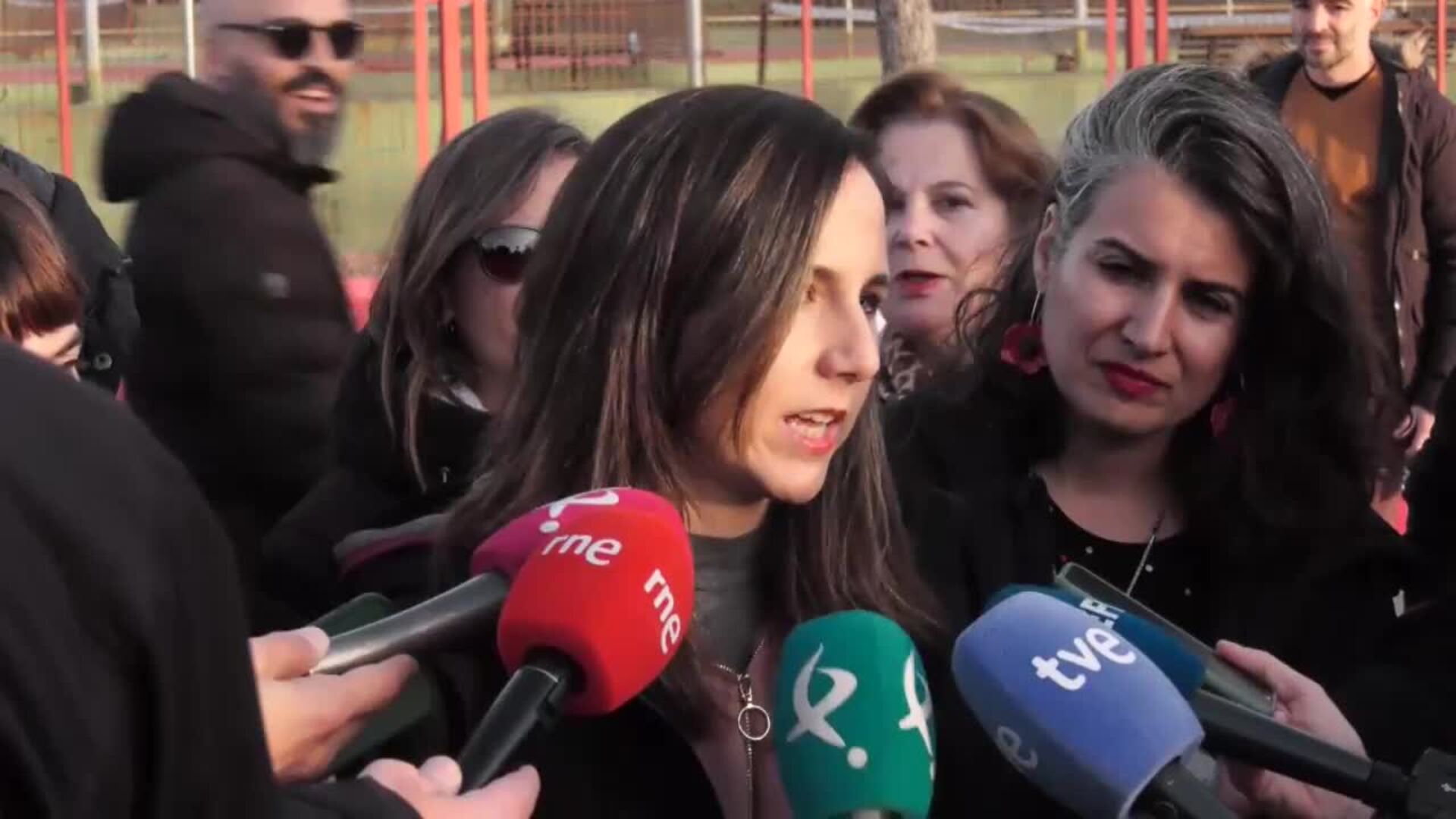 Belarra asegura que el PSOE considera al feminismo &quot;un pin de quitan y pon&quot;