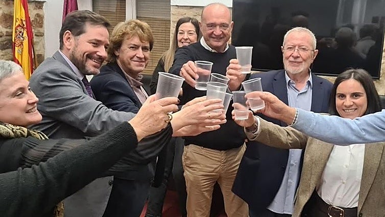 Alamillo (Ciudad Real) celebra la recuperación del agua potable tras 15 años de espera