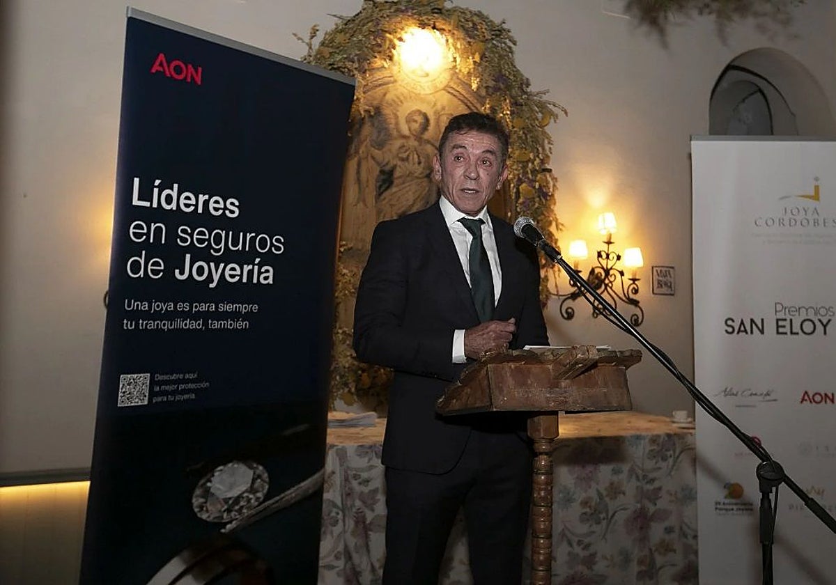 El presidente Isidoro García-Escribano en la última reunión de la asociación de joyeros San Eloy