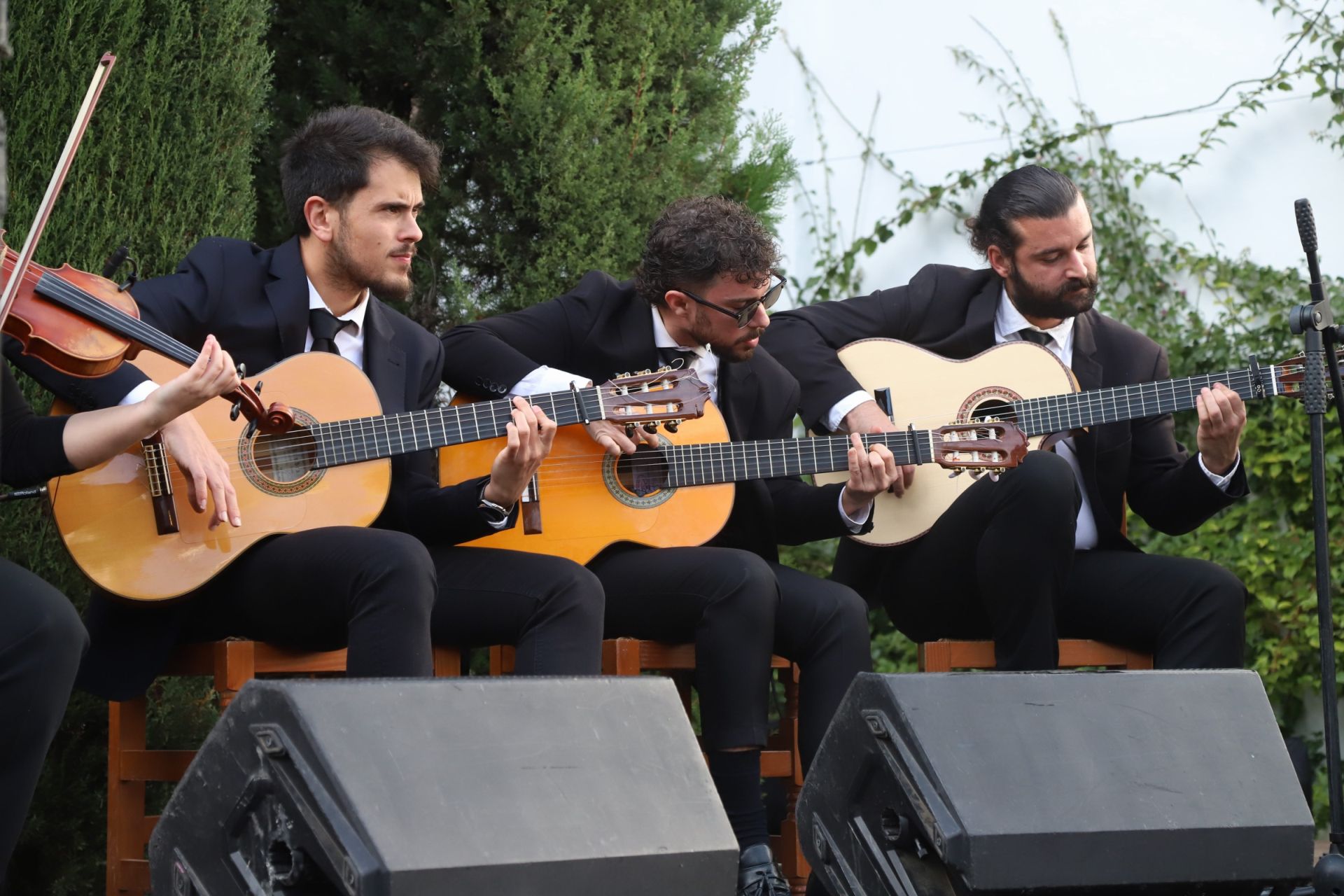 La vibrante Zambomba Califal de la Casa de las Campanas, en imágenes