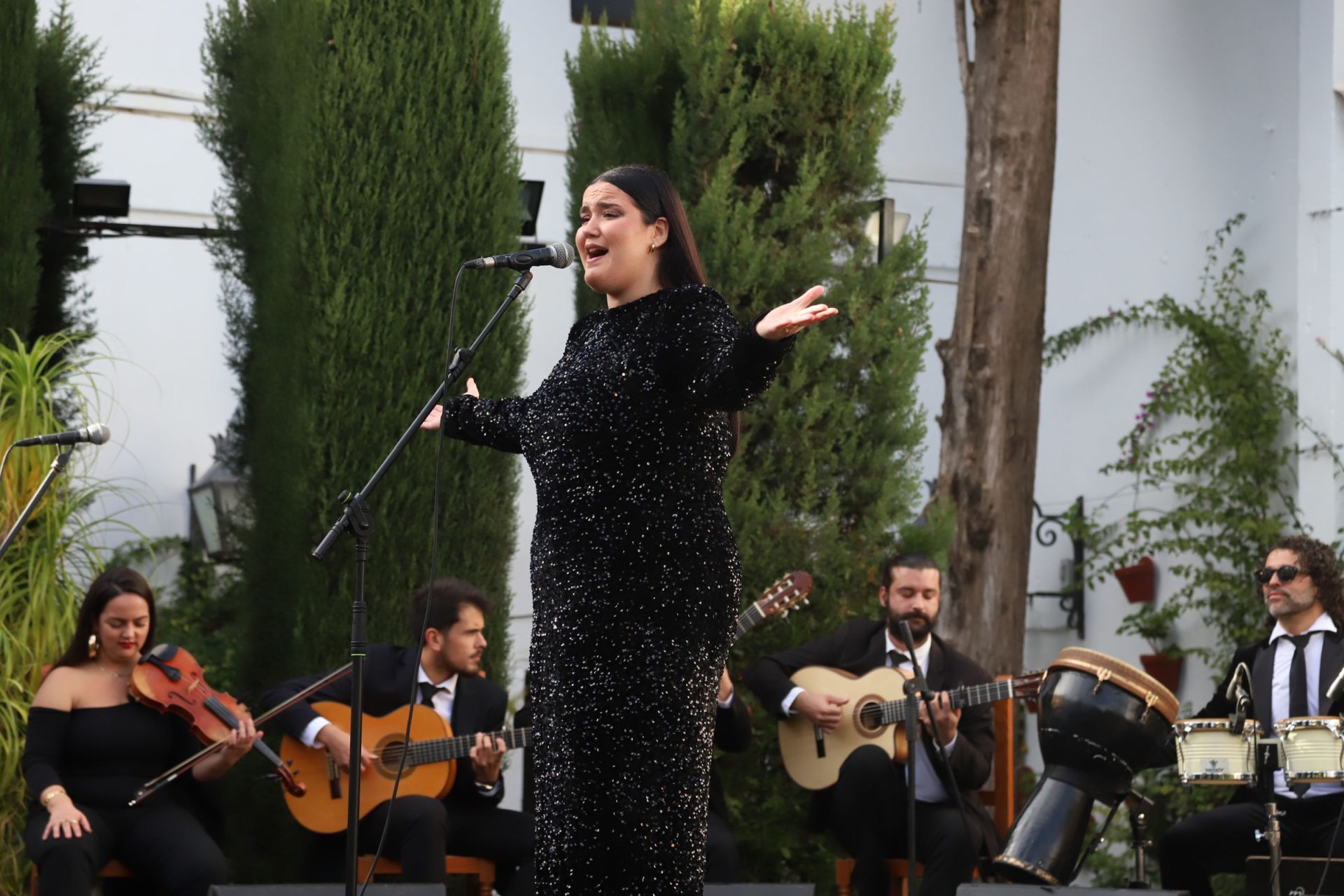 La vibrante Zambomba Califal de la Casa de las Campanas, en imágenes