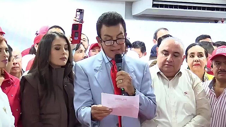 Nasralla cuestiona transmisión de resultados electorales y pide revisión acta por acta en Honduras