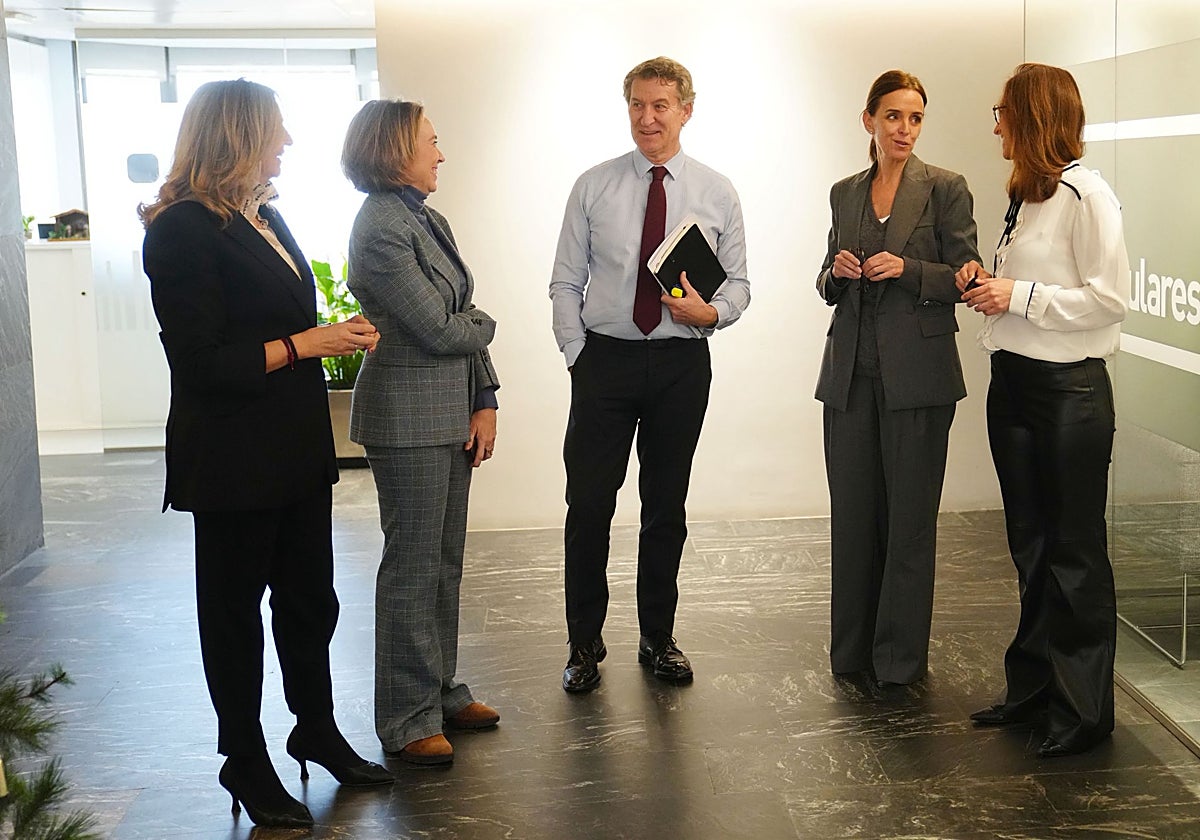 Alberto Núñez Feijóo antes del comité de dirección del PP