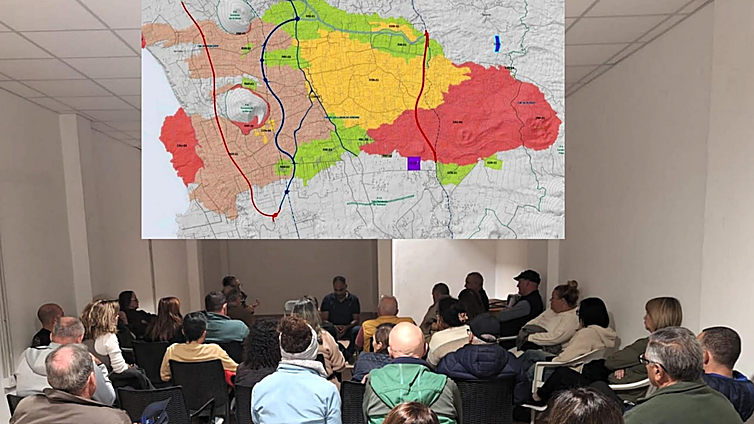 Los vecinos de la zona cero del volcán de La Palma se movilizan, «indignados» por la falta de información y su derecho a indemnizaciones