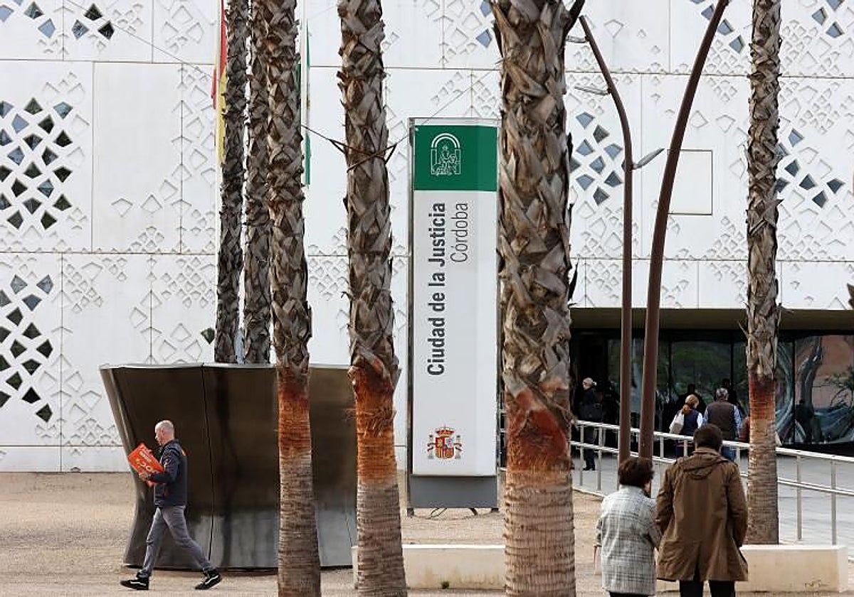Fachada principal de la Ciuidad de la Justicia de Córdoba