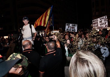 Vox denuncia a Revuelta por desviar «cientos de miles de euros» de donativos para la dana