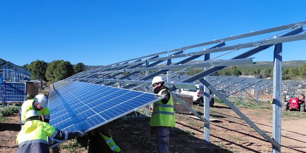Iberdrola inicia la construcción de sus dos primeras plantas fotovoltaicas valencianas