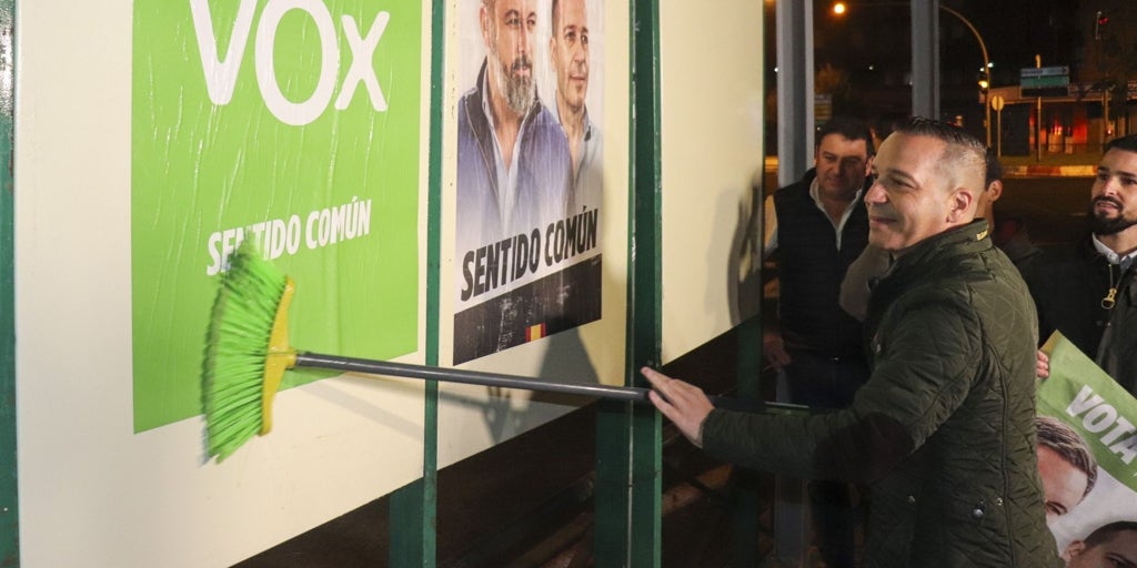 El candidato de Vox en Extremadura no cierra la puerta a entrar en el Gobierno: «Se verá cuando sepamos la fuerza que nos dan los extremeños»