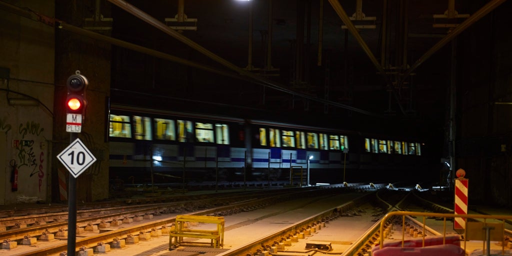 La Comunidad de Madrid ofrece a los coleccionistas 200 unidades limitadas de secciones de vía de la Línea 6 de Metro