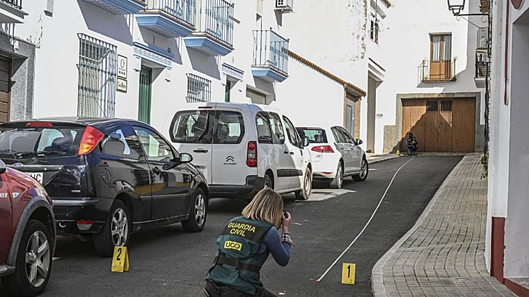 The work of a UCO agent