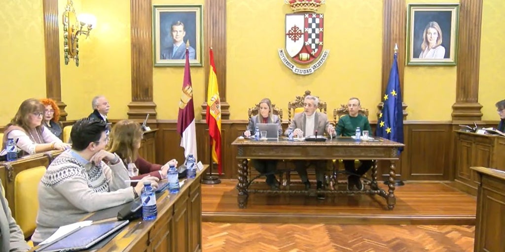 El alcalde de Valdepeñas (PSOE) anuncia que recurrirá la resolución del Gobierno de Sánchez que deja al municipio sin fondos europeos Edil