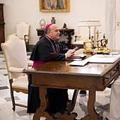 El Papa recibe al arzobispo de Santiago para preparar el Año Santo 2027