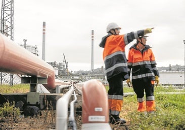 Del crudo al residuo: la fórmula del futuro combustible en La Coruña
