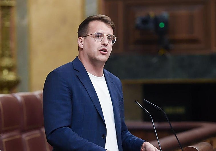 Quién es Jorge Pueyo, candidato de la Chunta para las elecciones en Aragón: a qué se dedicaba antes de la política y qué estudios tiene