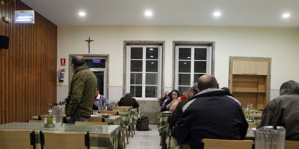 Galicia reduce el riesgo de pobreza a mayor velocidad que la media del conjunto de España