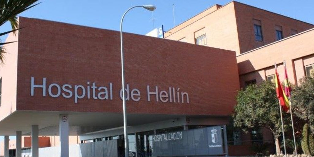 Los enfermos renales de Hellín califican de «positiva» la reunión con la Junta: «Nos ha abierto la vía del diálogo»