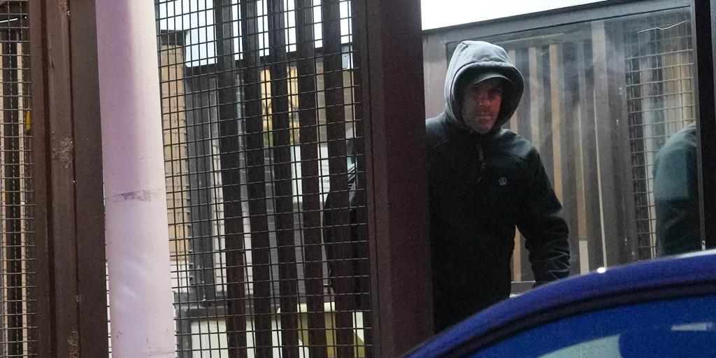 Primera salida de Txeroki de la prisión de Martutene tras concederle el régimen de semilibertad