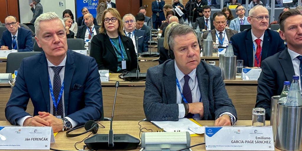 Page en Europa: «La unidad es la clave para nuestra supervivencia política y económica de la Unión Europea»