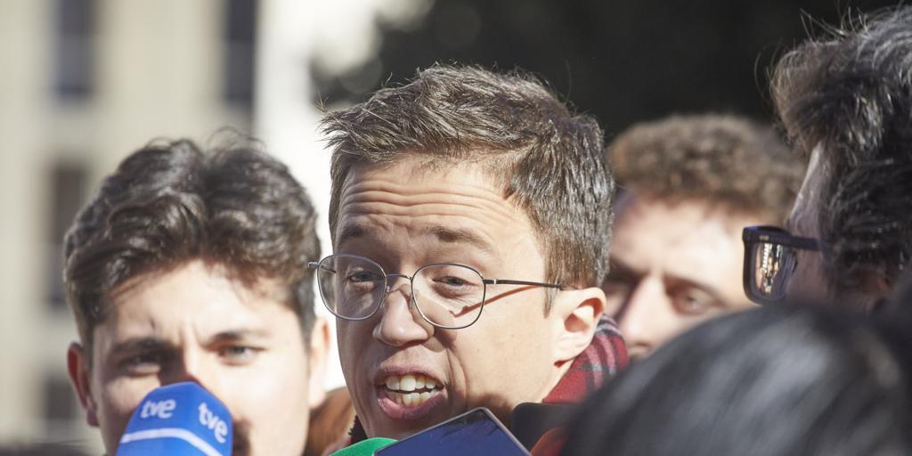 Errejón anuncia que no acudirá a recoger la apertura de juicio oral hasta que no se aclare si Mouliáa retiró la acusación de abuso sexual