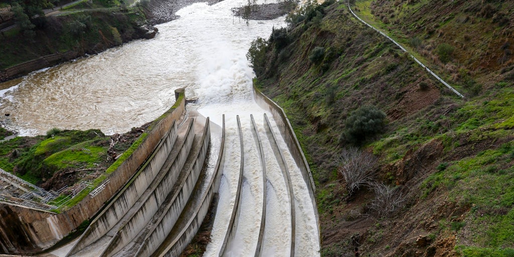 Los expertos destacan que la gestión de los pantanos de Córdoba en las inundaciones «evitó problemas más graves»