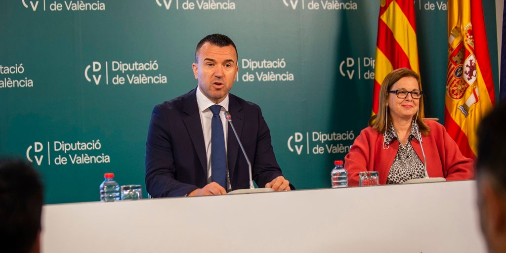 Mompó niega un enfrentamiento con Catalá por el destino del museo de Nino Bravo y defiende que lo decidirá la familia del cantante