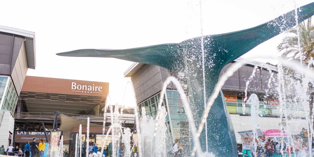 Bonaire abre 15 nuevas tiendas y crea 150 puestos de trabajo en el primer año tras la dana
