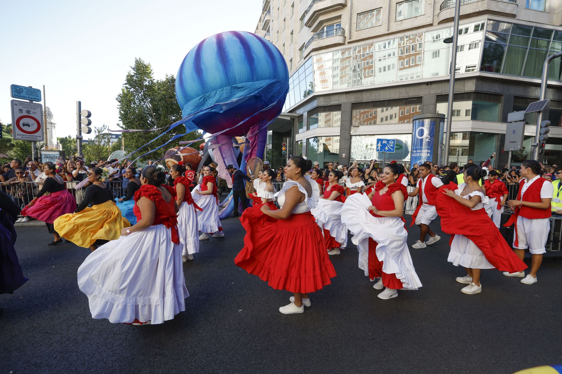 En la Cabalgata han participado diferentes agrupaciones y compañías artísticas