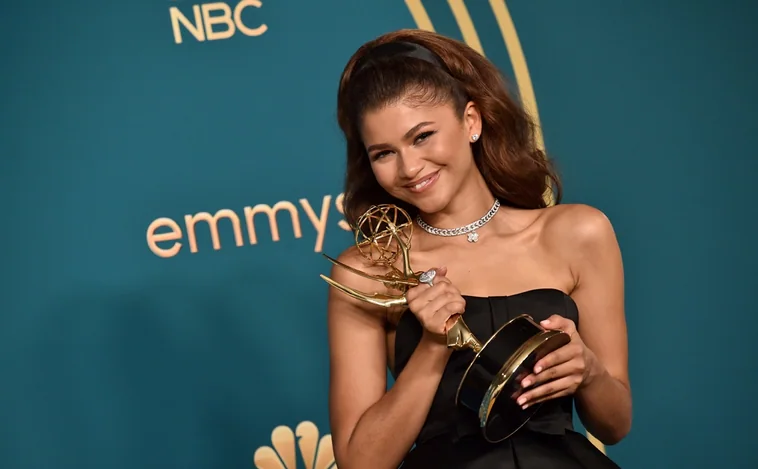 Premios Emmy 2022: Los mejores vestidos de la alfombra roja
