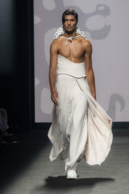 Álvaro Calafat despierta a una adormecida pasarela