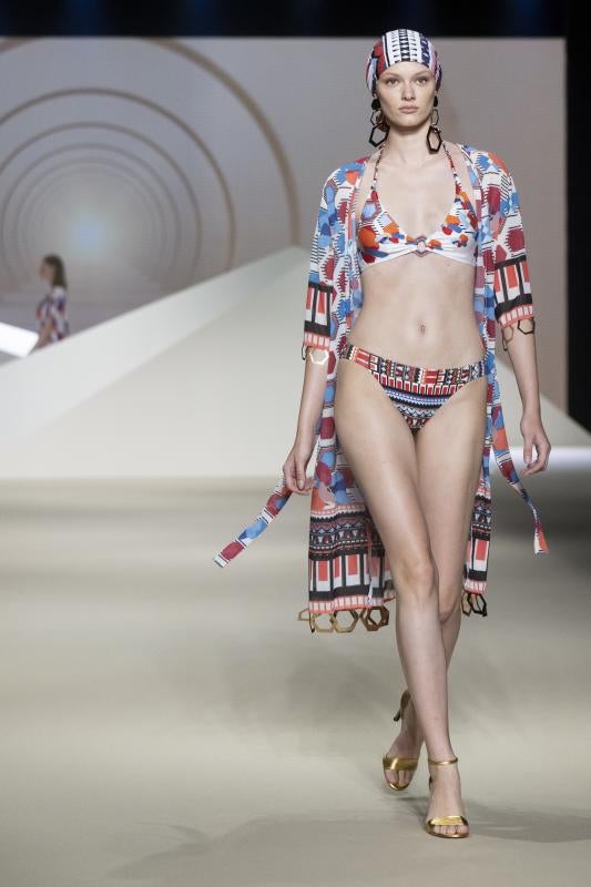 Moda de baño de la mano de Dolores Cortés