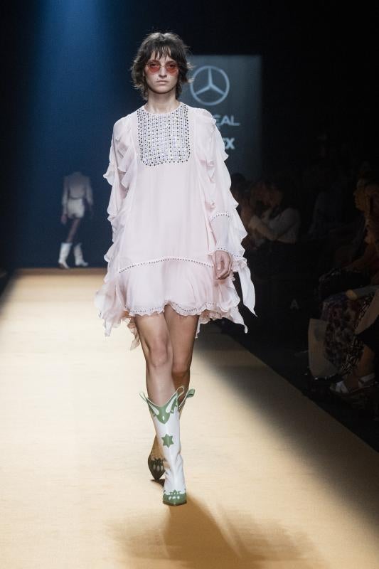 Teresa Helbig nos vuelve a dar una lección de costura