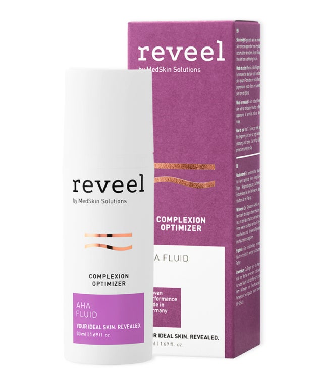 Aha Fluid de Reveel (95 euros). Tratamiento antiedad con ácido glicólico al 10% que elimina las células muertas y favorece la renovación celular, aclara las manchas de pigmentación y unifica el tono, previene las arrugas y minimiza los poros.