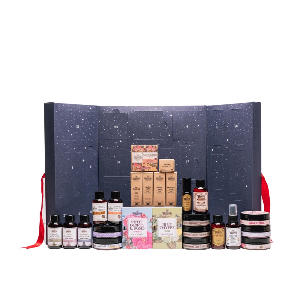 Calendario de adviento de Mi Rebotica (99 €). Contiene el famoso champú con extracto de cebolla (50 ml), el champú anticaída (50 ml), la crema corporal aroma Verbena (50 ml) o el jabón sólido de fresa, entre otros.